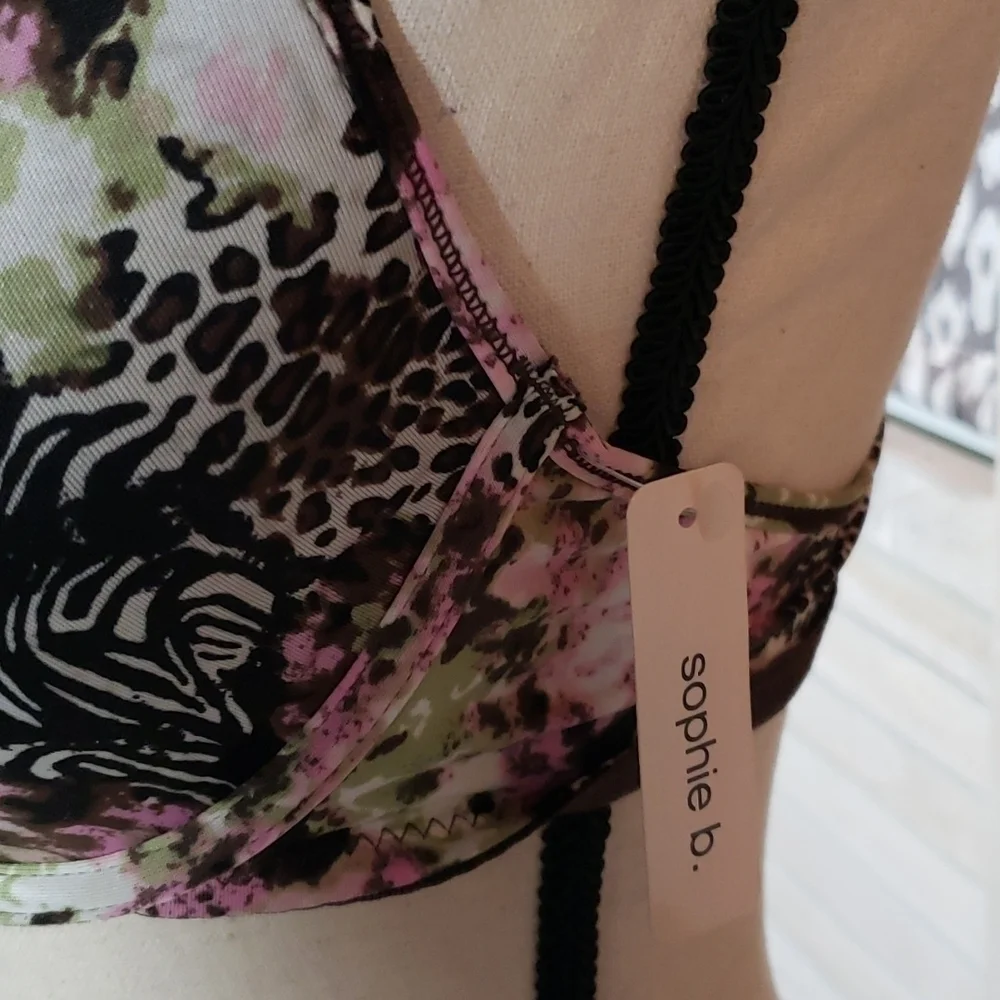 𝅺NWT Sophie B 36D Underwire Bra Jungle Print